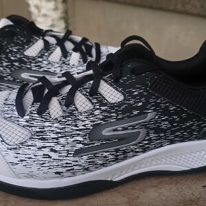 Skechers Black and White Men's Shoes